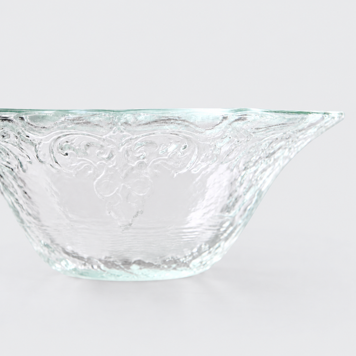 フィオーナ ガラスボウル15.5cm（品番2700462）の側面の装飾と縁のアップ