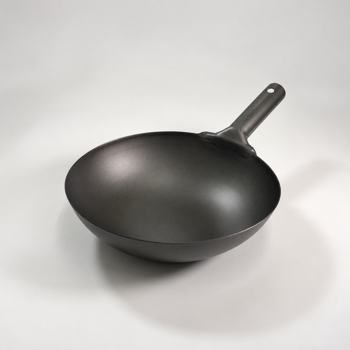 2700214 長谷元 純チタン北京鍋 27cm 斜めから見た鍋全体